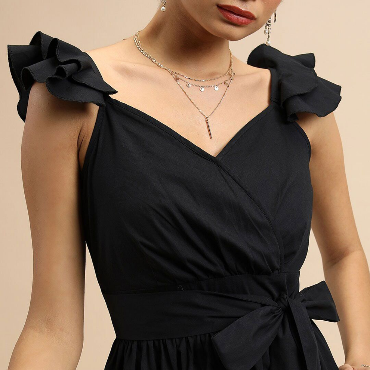 Pack of 4 Women’s Dresses: Chic, Trendy, and Timeless