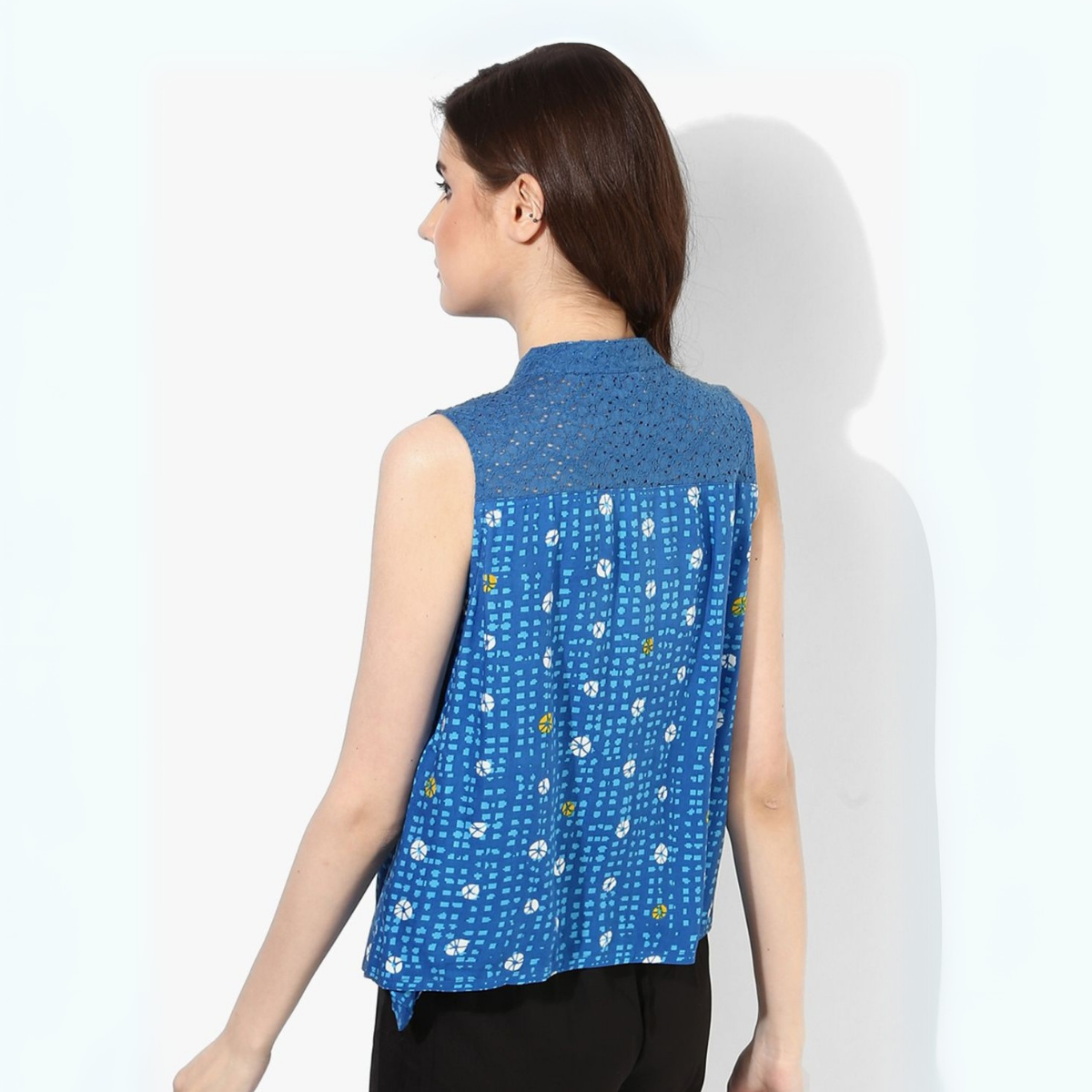 Essential 3-Pack Sleeveless Shirts for Women – Comfort Meets Style