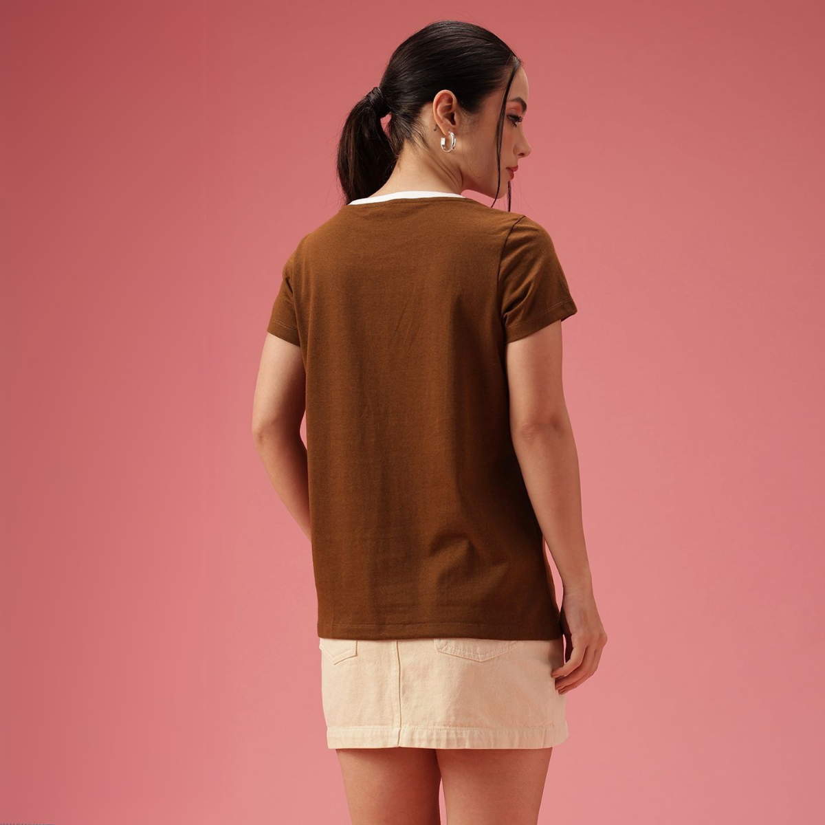 Style Made Simple: Discover Your 4-Pack Tee Collection