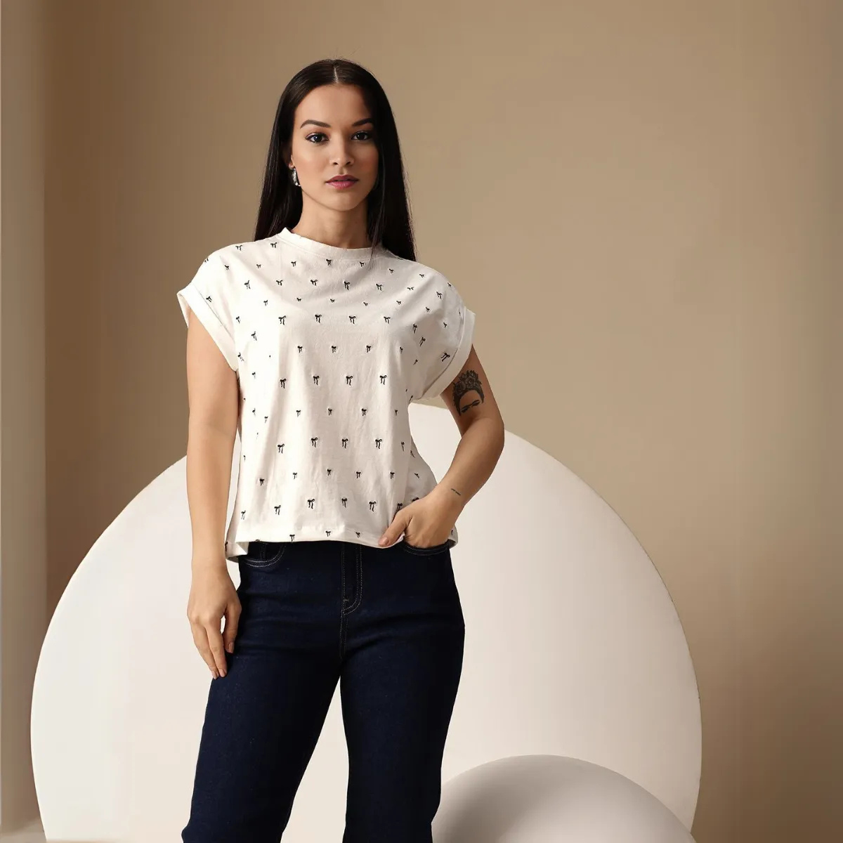 Perfect Fit, Perfect Pack: 3 Stylish Tees for Women