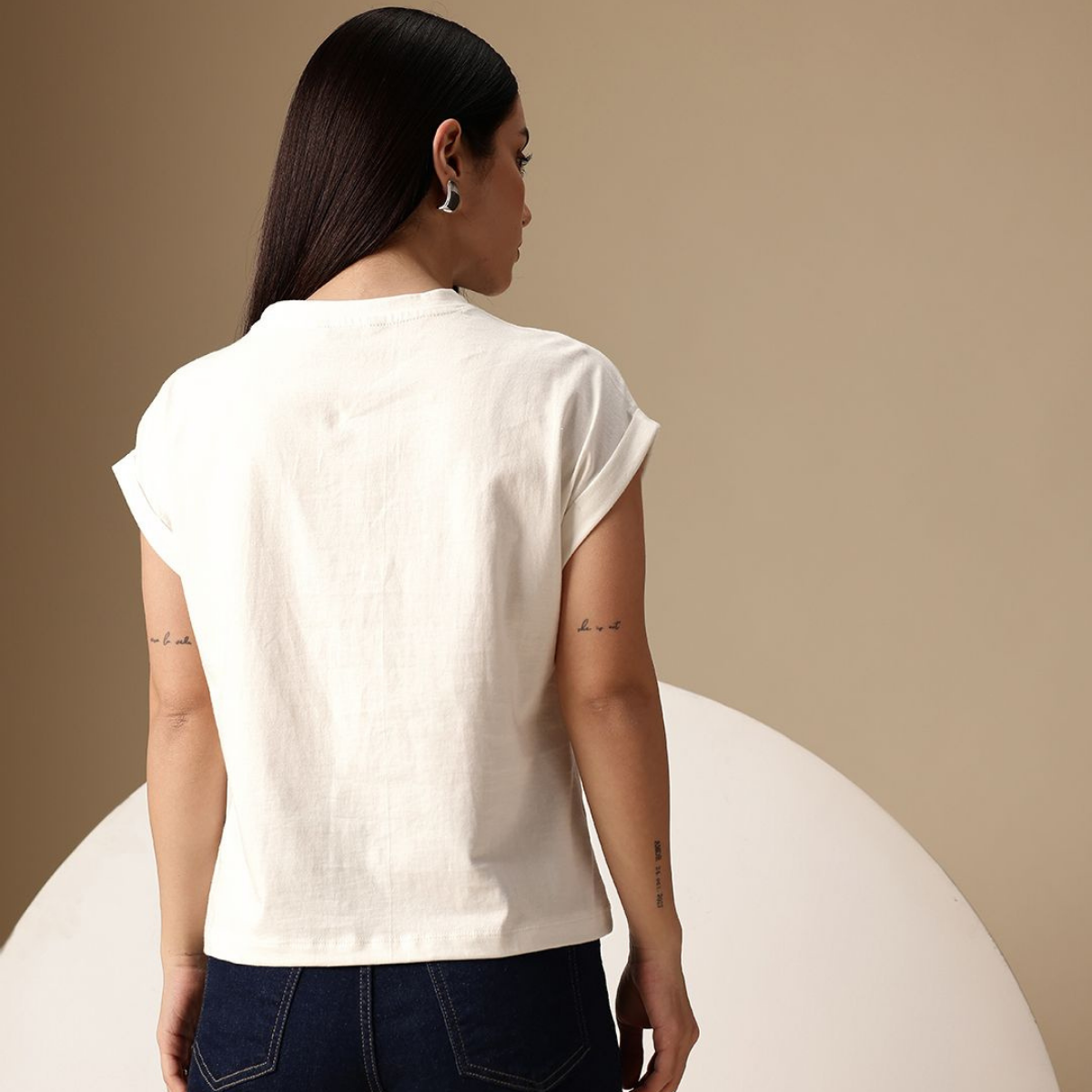 Perfect Fit, Perfect Pack: 3 Stylish Tees for Women