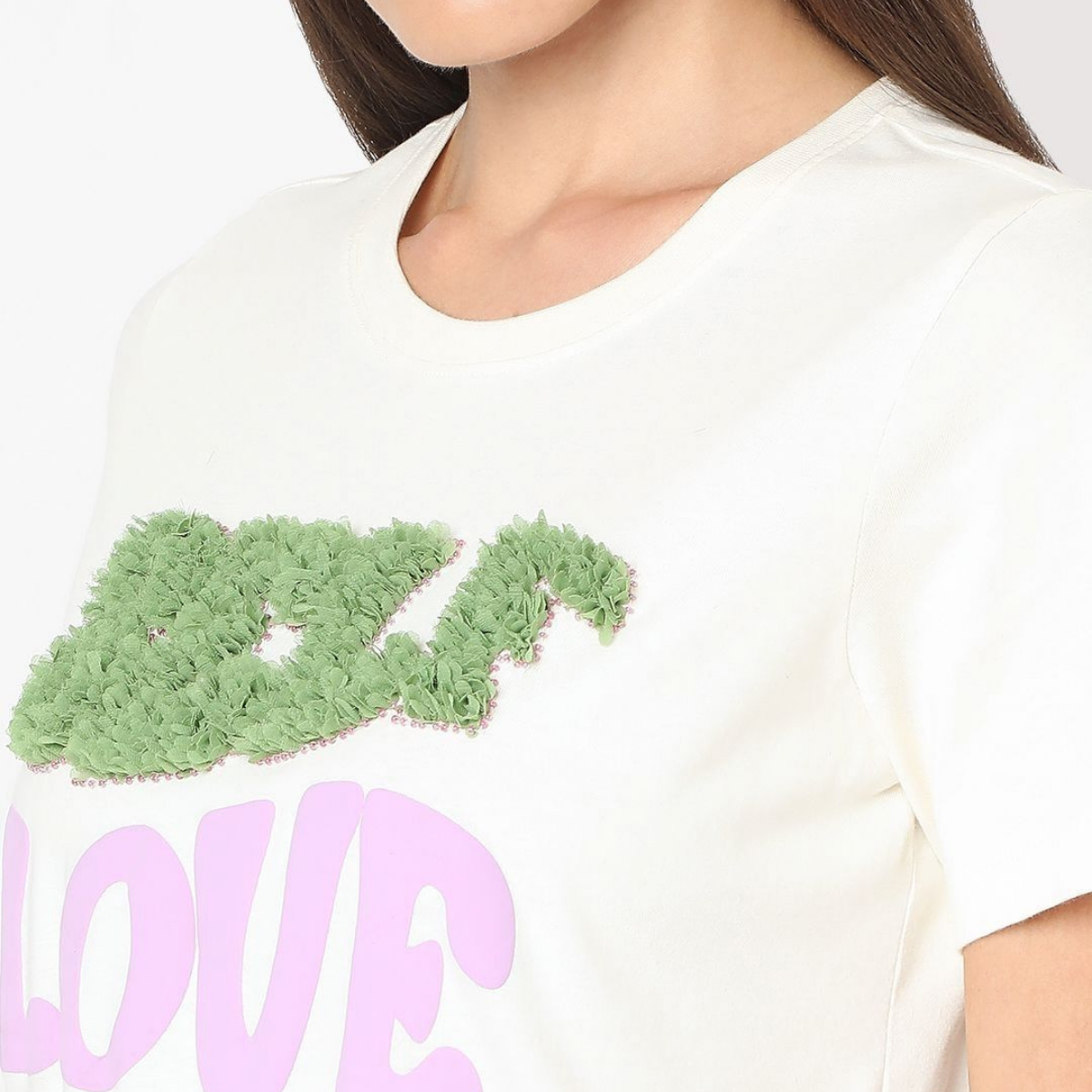 Style Made Simple: Discover Your 4-Pack Tee Collection