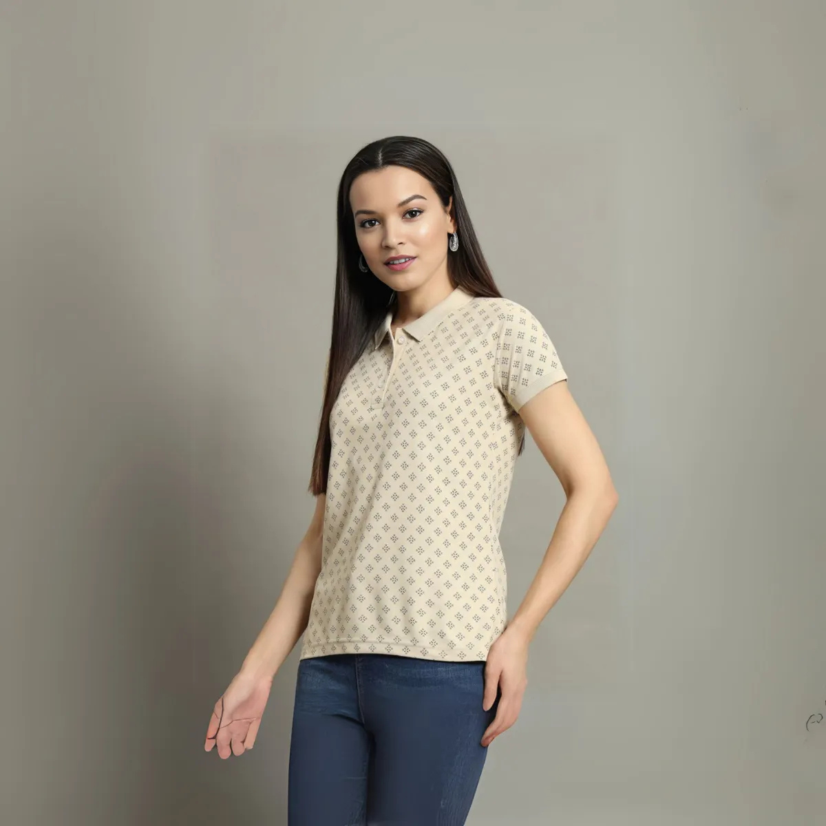 Perfect Fit, Perfect Pack: 3 Stylish Tees for Women