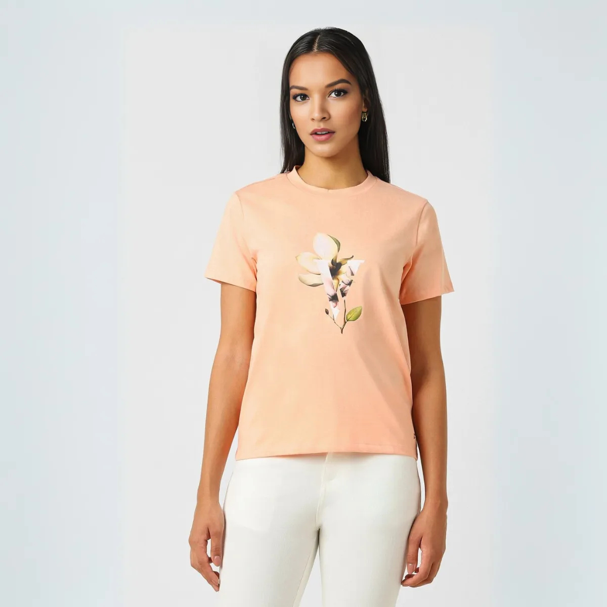 Style Made Simple: Discover Your 4-Pack Tee Collection