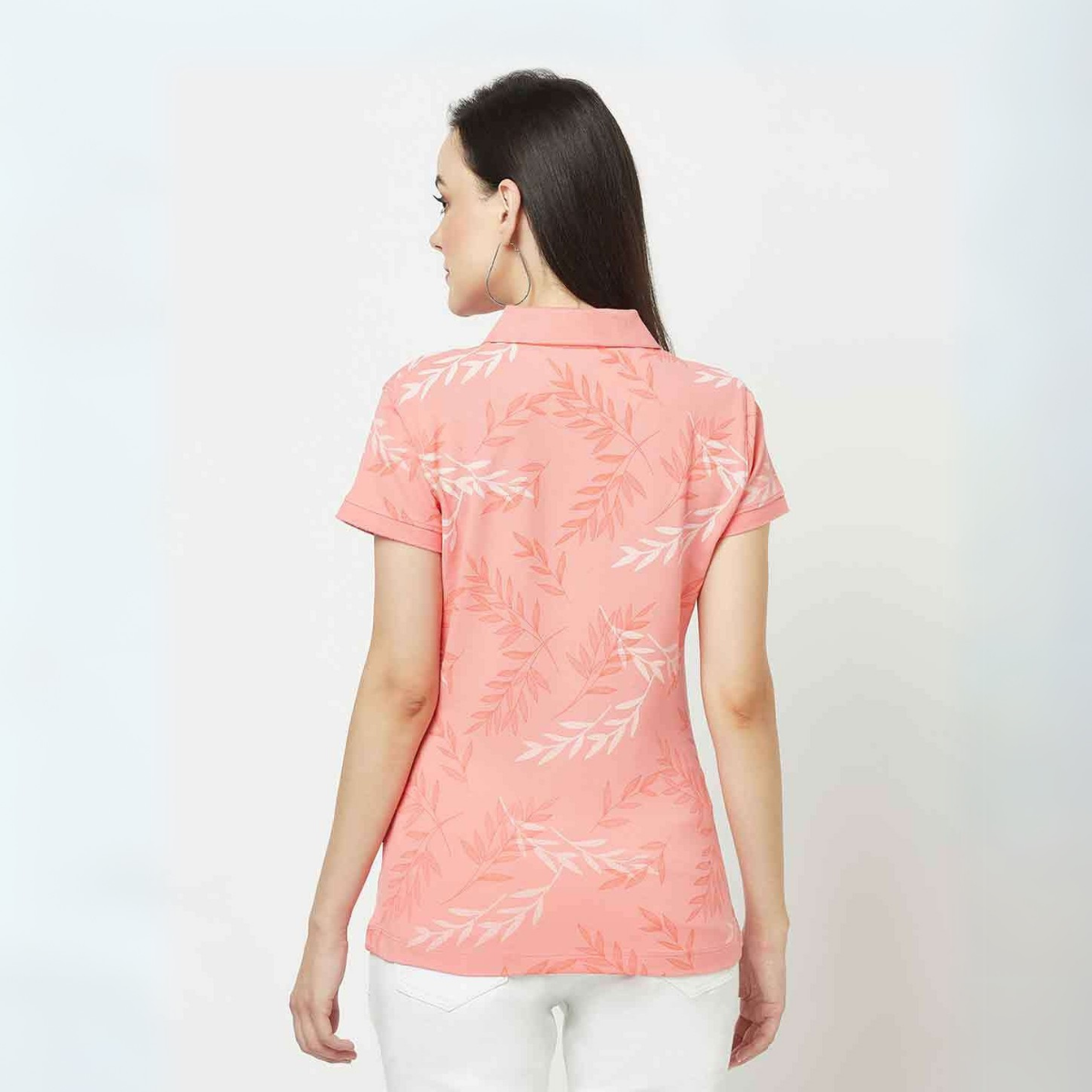 Style Made Simple: Discover Your 4-Pack Tee Collection