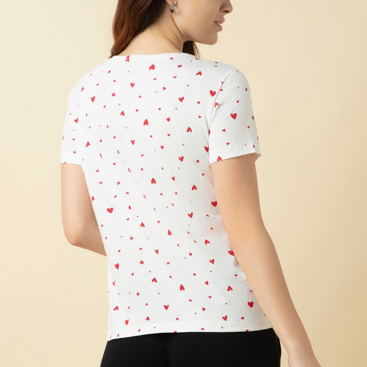 Style Made Simple: Discover Your 4-Pack Tee Collection