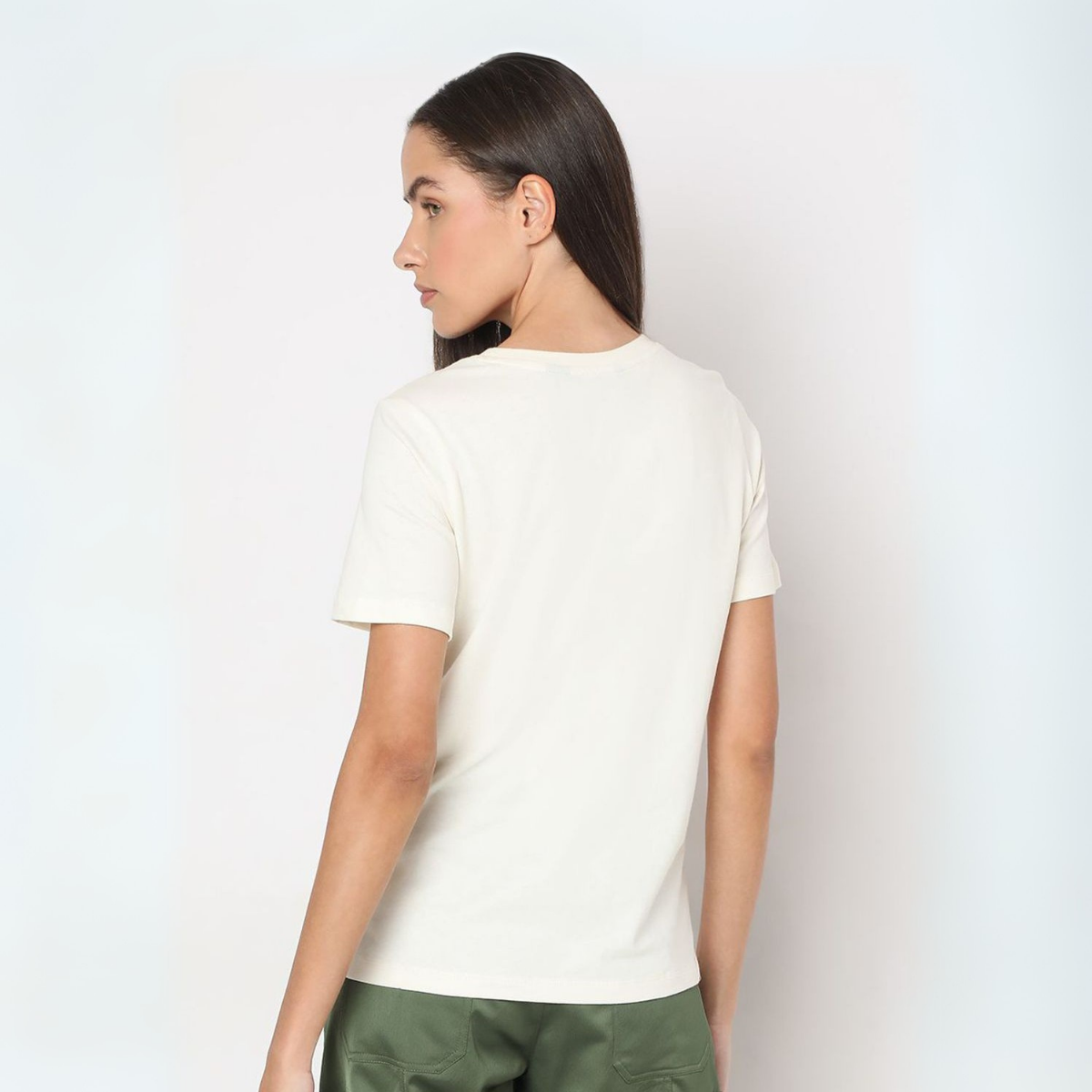 Style Made Simple: Discover Your 4-Pack Tee Collection