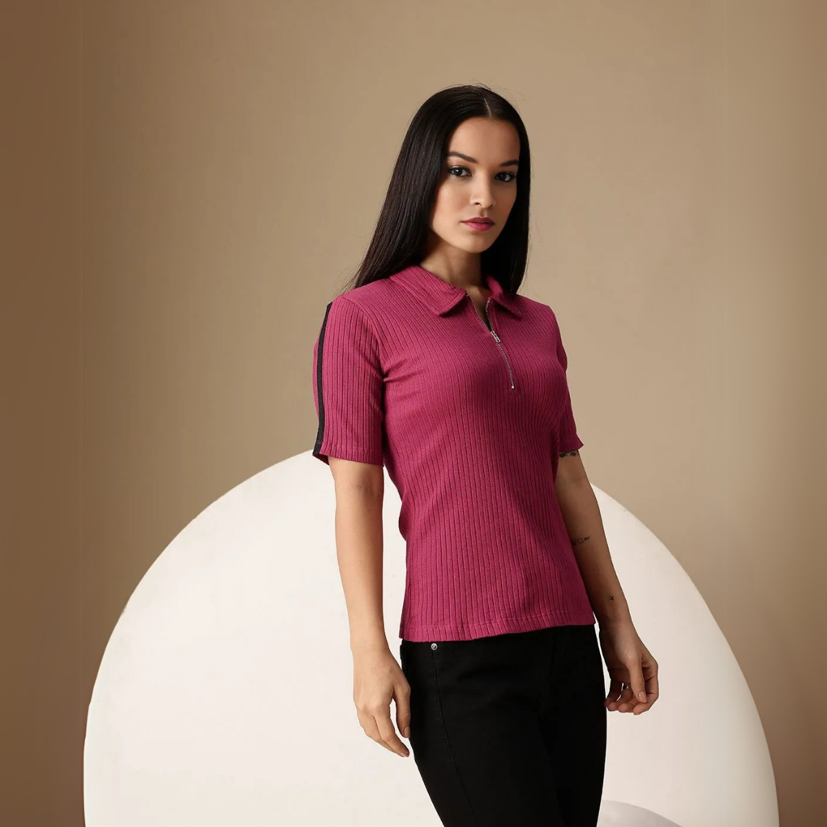 Style Made Simple: Discover Your 4-Pack Tee Collection