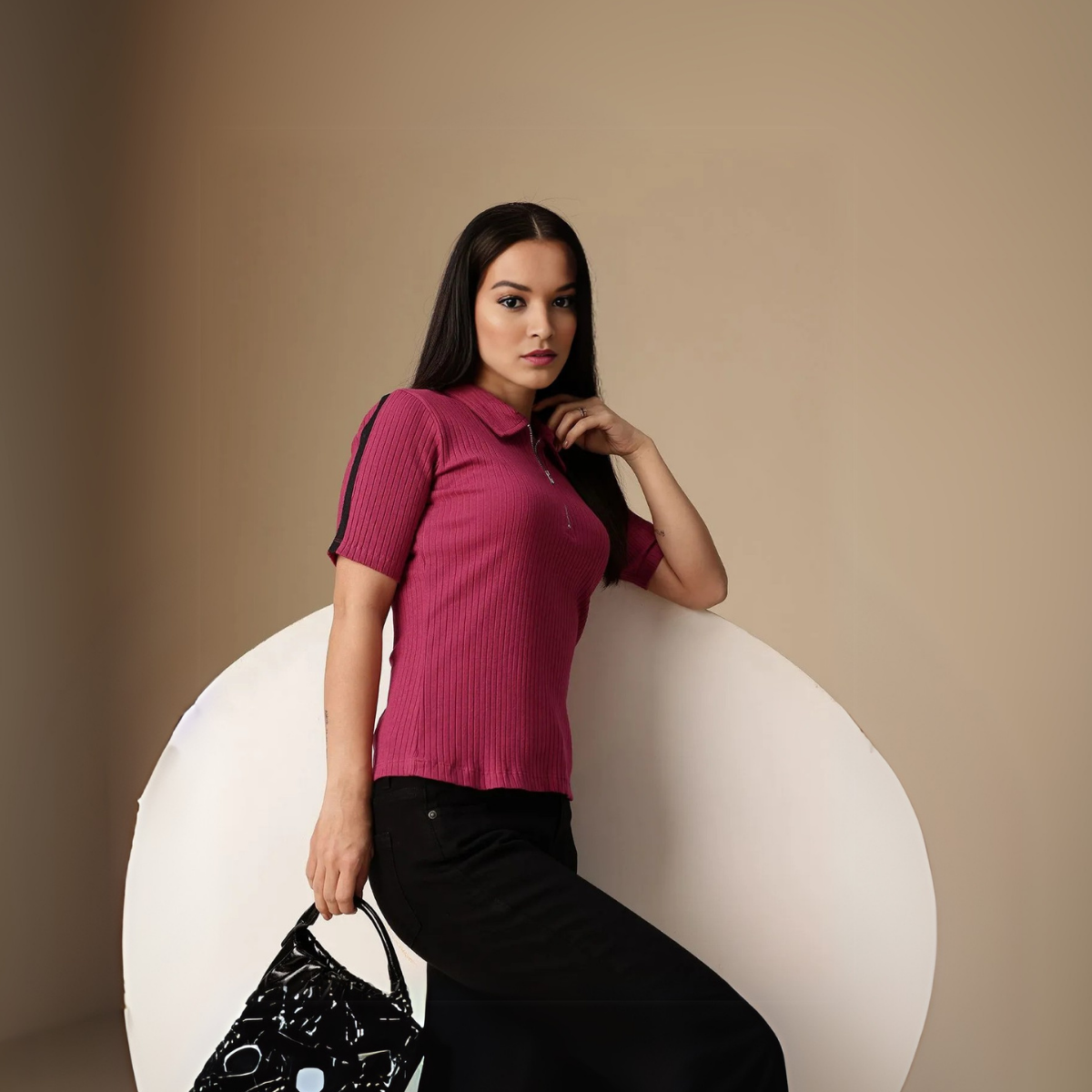 Style Made Simple: Discover Your 4-Pack Tee Collection