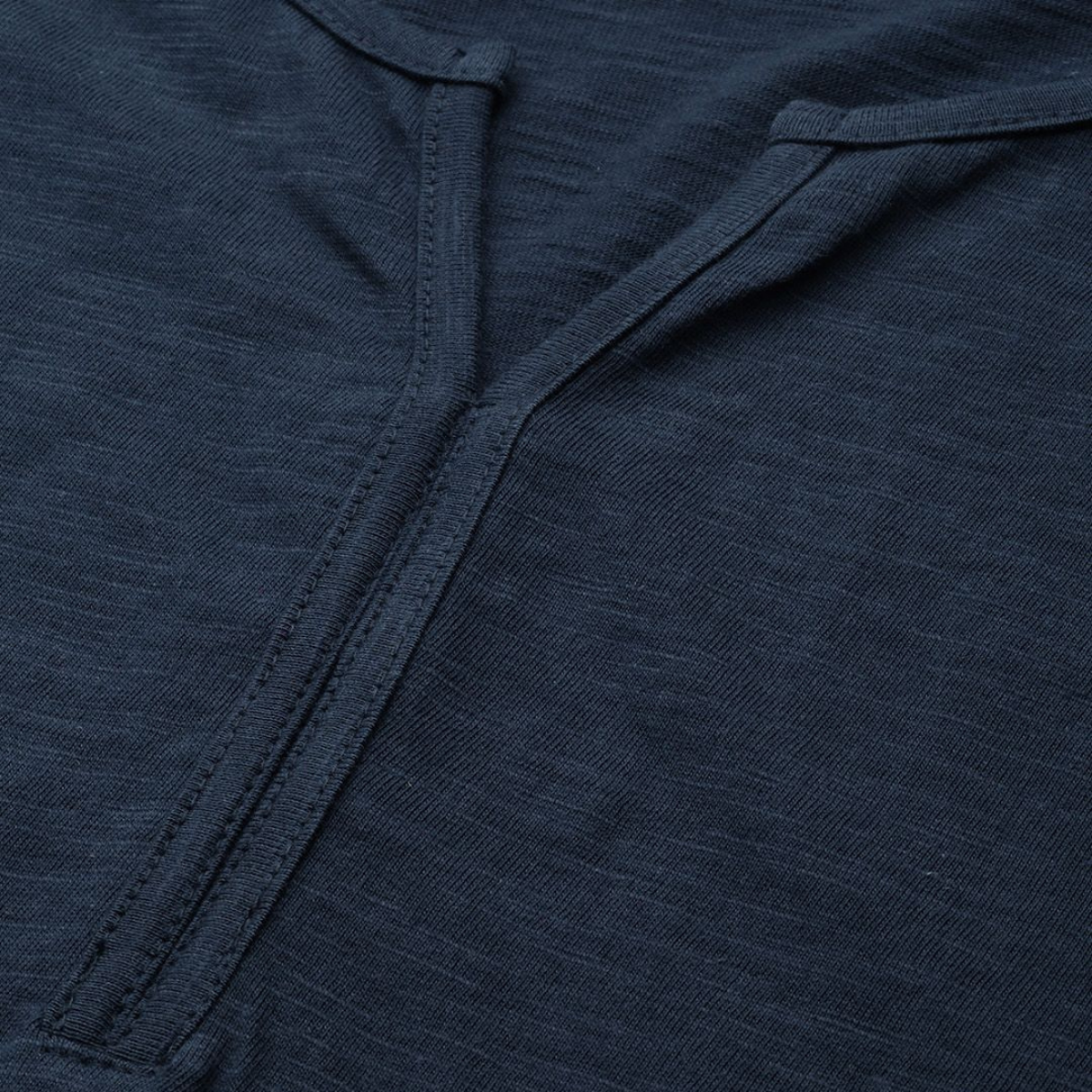 Style Made Simple: Discover Your 4-Pack Tee Collection