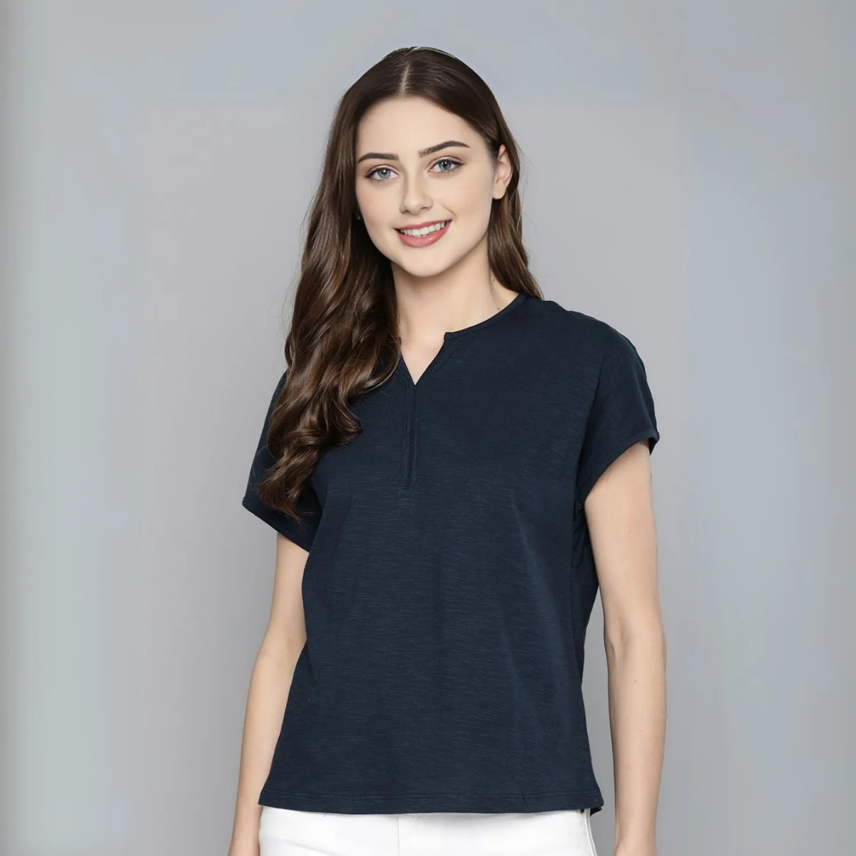 Style Made Simple: Discover Your 4-Pack Tee Collection