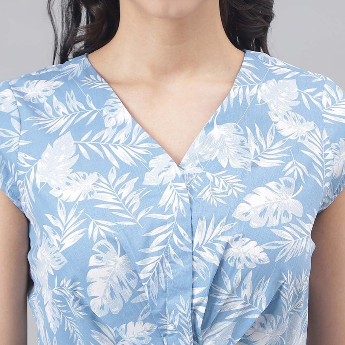 Pack of 4 Women’s Dresses: Chic, Trendy, and Timeless